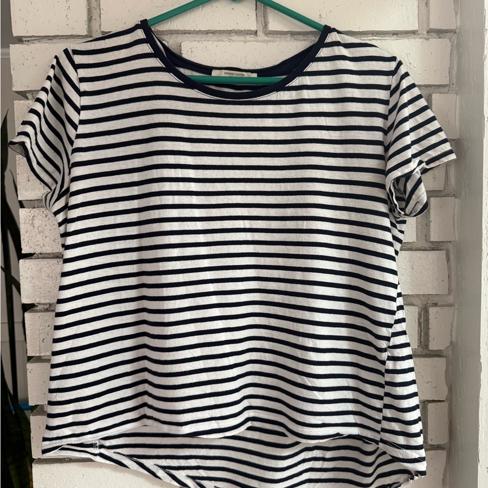 ZARA‎ Navy/White Stripped Cropped Tee in Sz S
